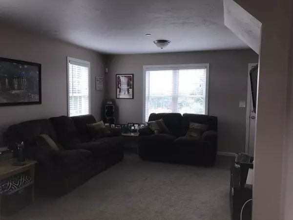 New Bedford, MA 02745,875 Old Plainville Rd #M