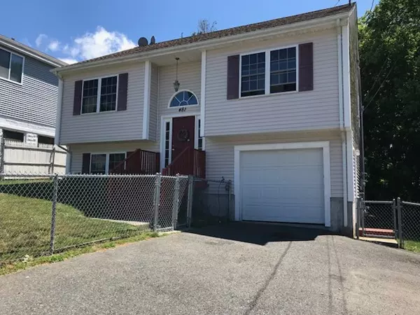 481 Pokross St, Fall River, MA 02724