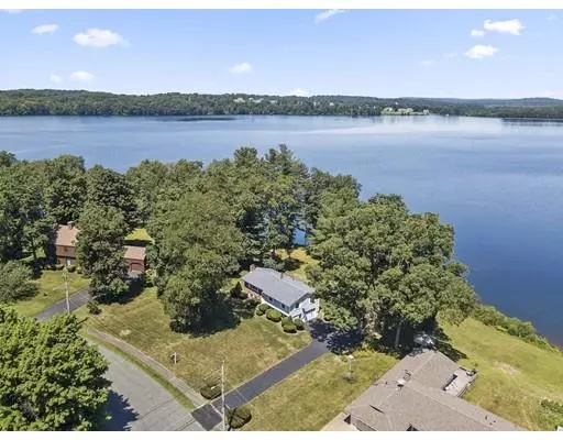 42 Reservoir Dr, Danvers, MA 01923