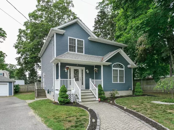 9 Hudson Street, Fall River, MA 02720