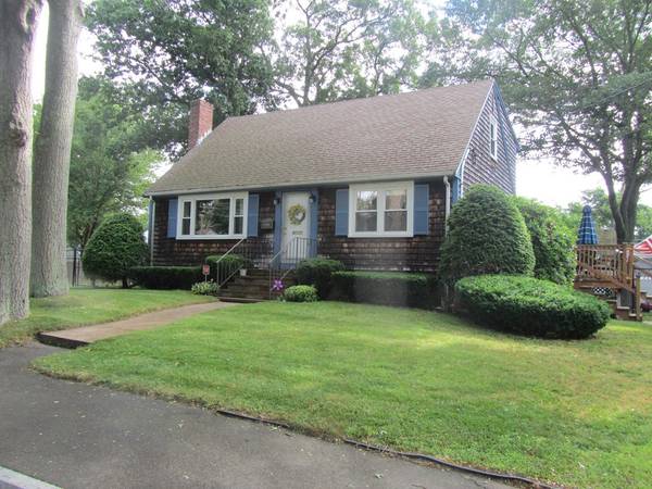 258 Ettrick St, Brockton, MA 02301