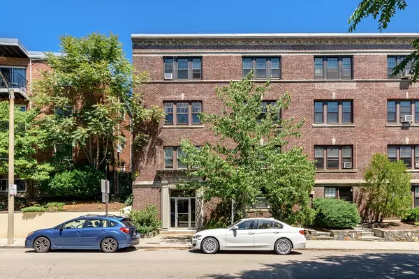 37 Englewood #3, Brookline, MA 02445