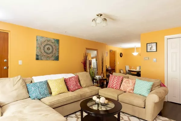 Canton, MA 02021,51 Will Dr ##133