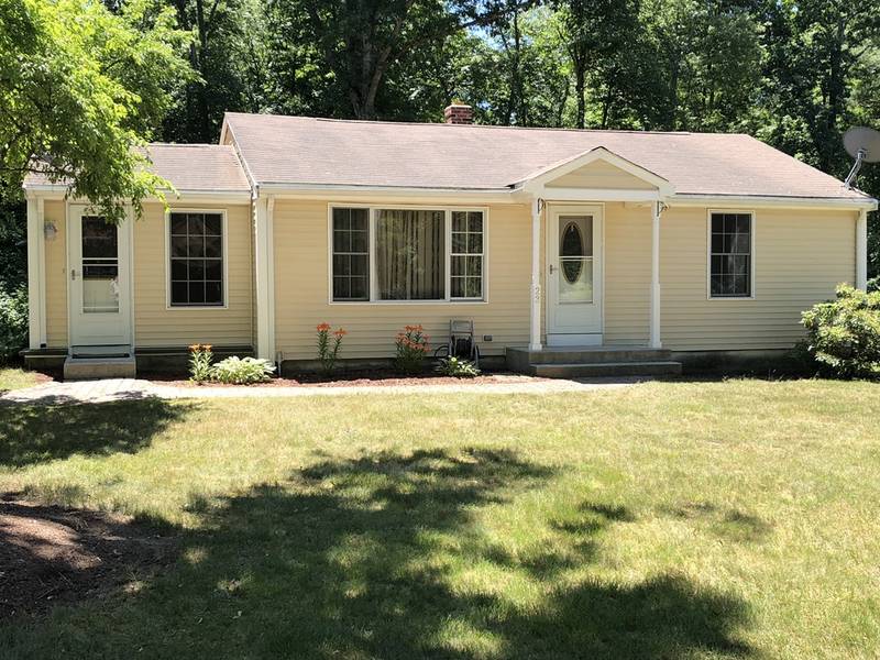 23 Walnut St, Rehoboth, MA 02769