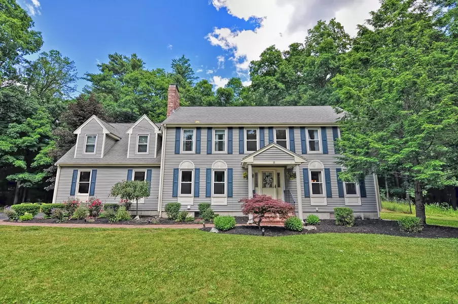 8 Horace Mann Circle, Franklin, MA 02038