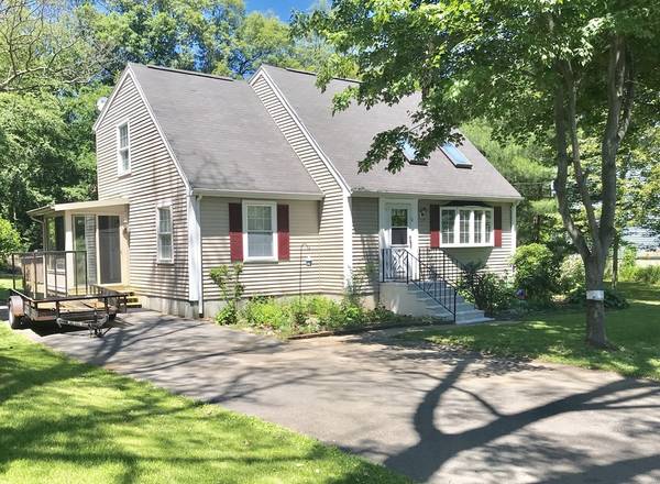 11 Oak Street, Millbury, MA 01527