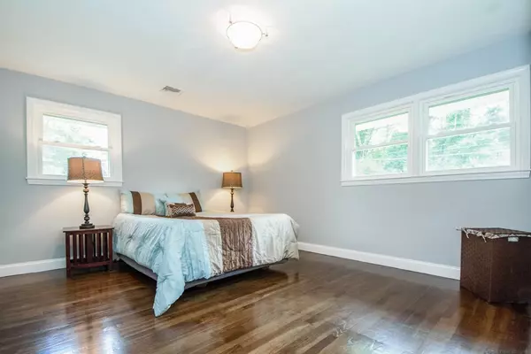 Franklin, MA 02038,18 Elm Street