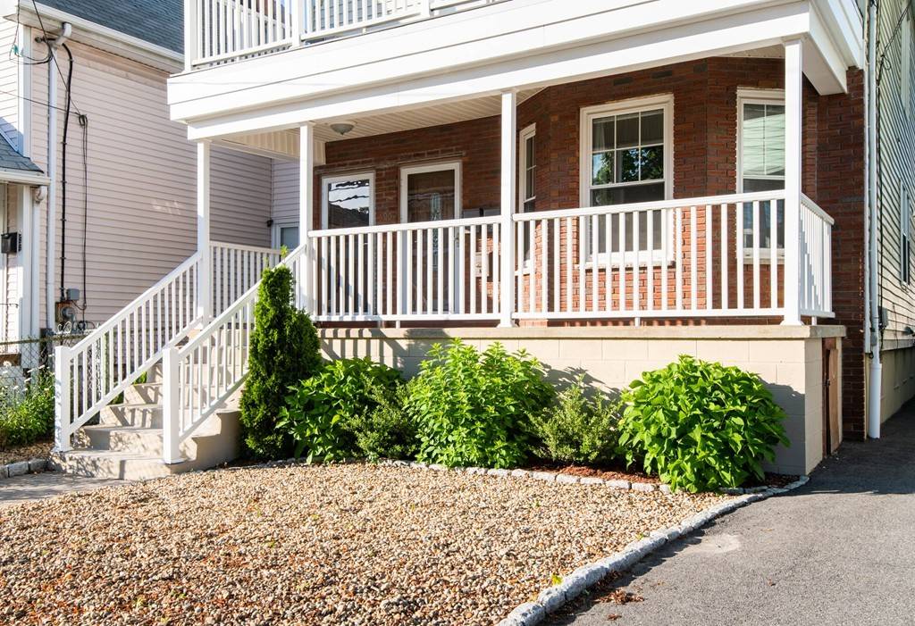 Medford, MA 02155,590 Main Street #3