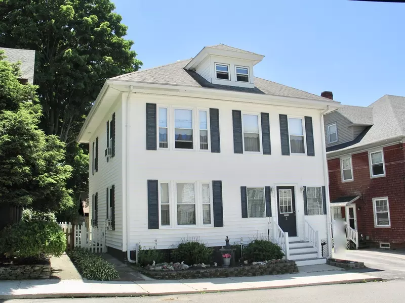 3 Grant St, Haverhill, MA 01830