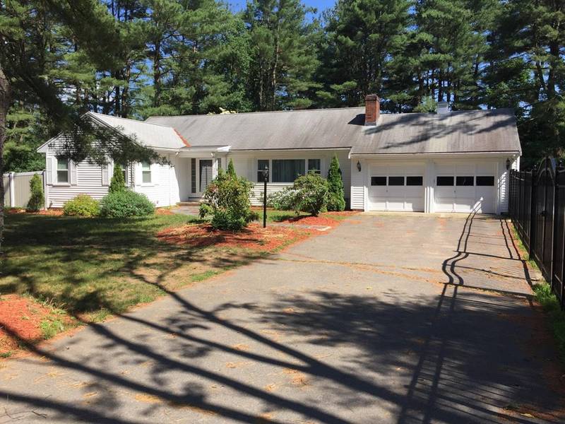 348 Pond St, Westwood, MA 02090