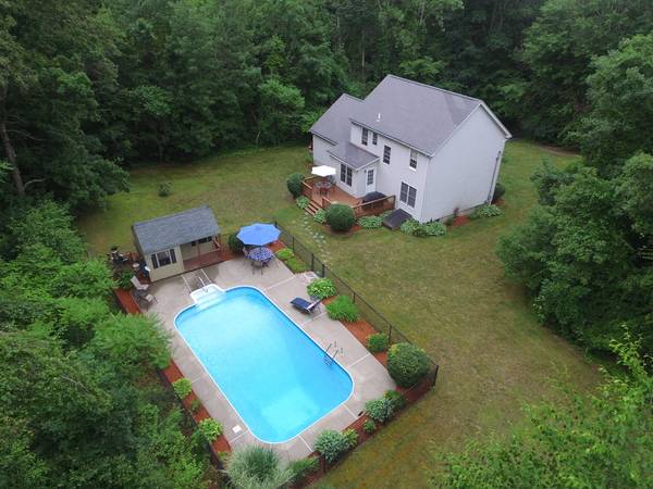 35 Rawson Rd, Webster, MA 01570