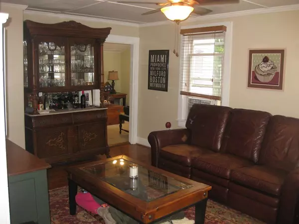 Weymouth, MA 02189,33 Whitman St