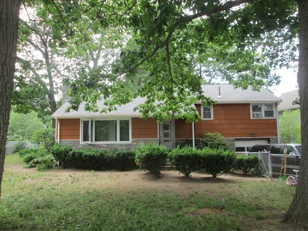 142 Lyman Rd, Milton, MA 02186