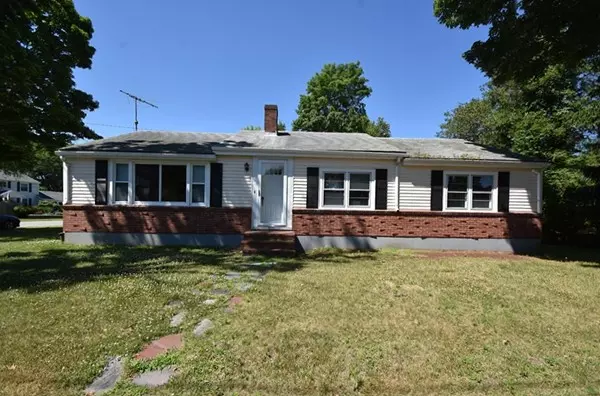 31 Margaret Rd, Hamilton, MA 01982