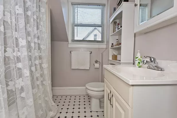 Melrose, MA 02176,30 Howie St #30