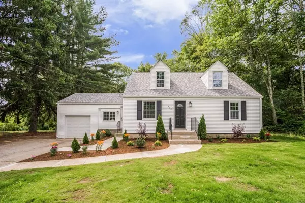 422 Douglas St, Uxbridge, MA 01569