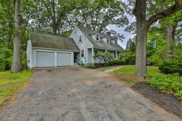 46 Outlook Rd, Wakefield, MA 01880