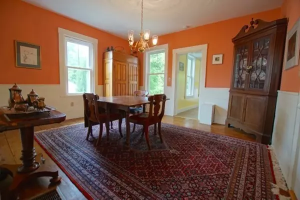 West Newbury, MA 01985,390A Main St #A