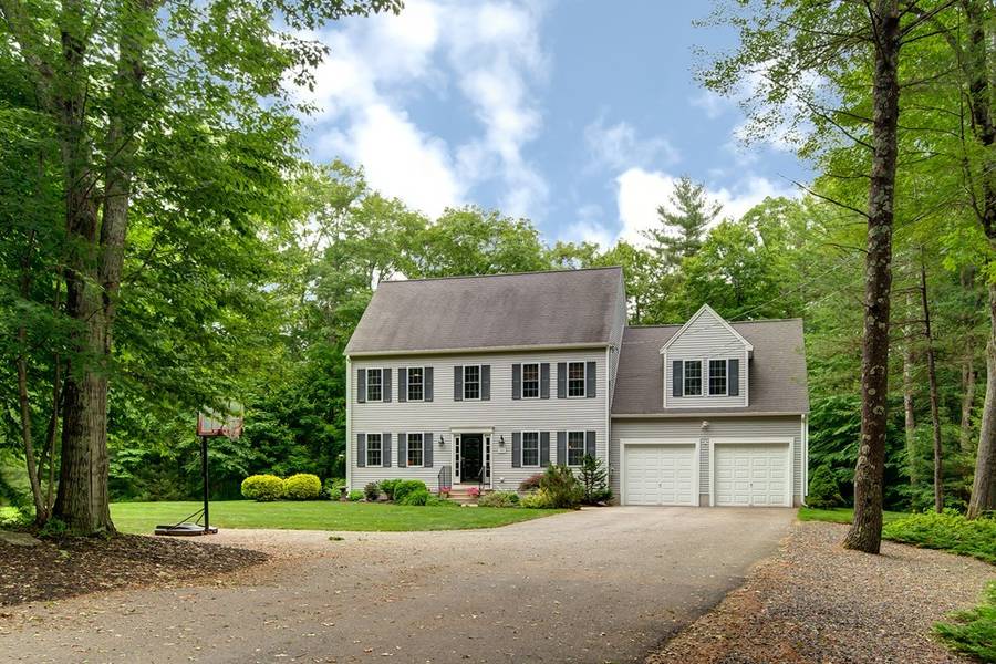 423 Old Dana Rd, Barre, MA 01005