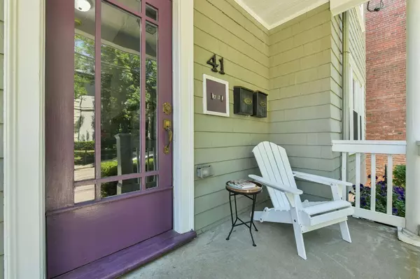 Brookline, MA 02445,41 Kent Street #A