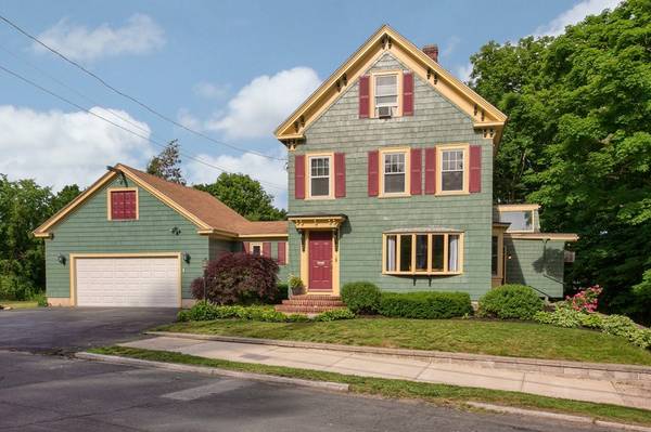 9 Summer St, Methuen, MA 01844