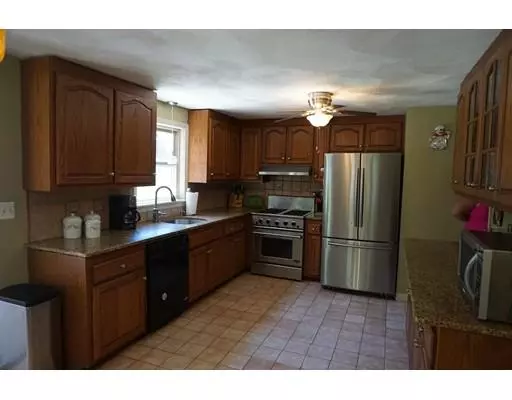 Billerica, MA 01821,4 Comanche Cir