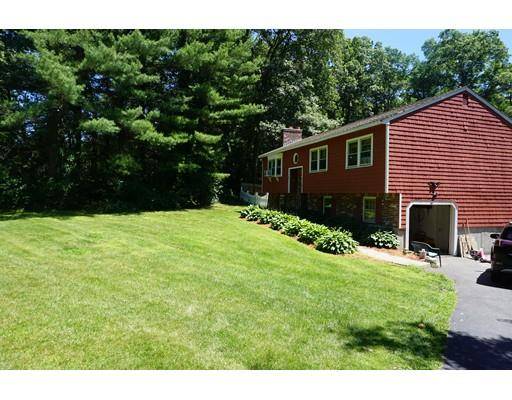 Billerica, MA 01821,4 Comanche Cir