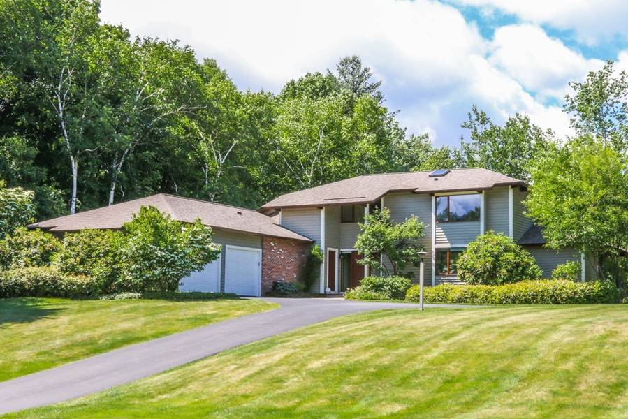 134 Old Farm Road, East Longmeadow, MA 01028