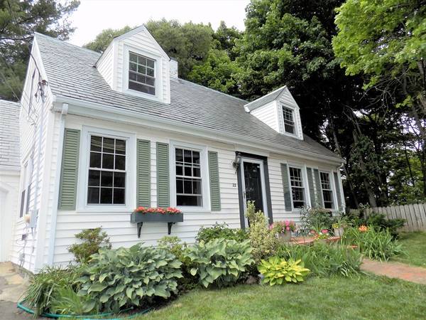 22 Mulberry Rd, Milton, MA 02186