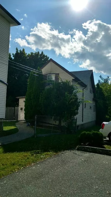 Fall River, MA 02724,2213 S Main St
