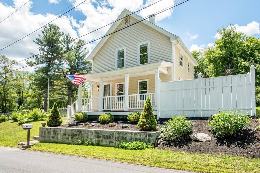 4 Bolton Street, Hudson, MA 01749