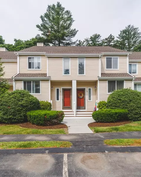 19 Gaslight Ln #19, Easton, MA 02356