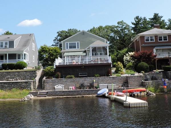 100 Union Point Road, Webster, MA 01570