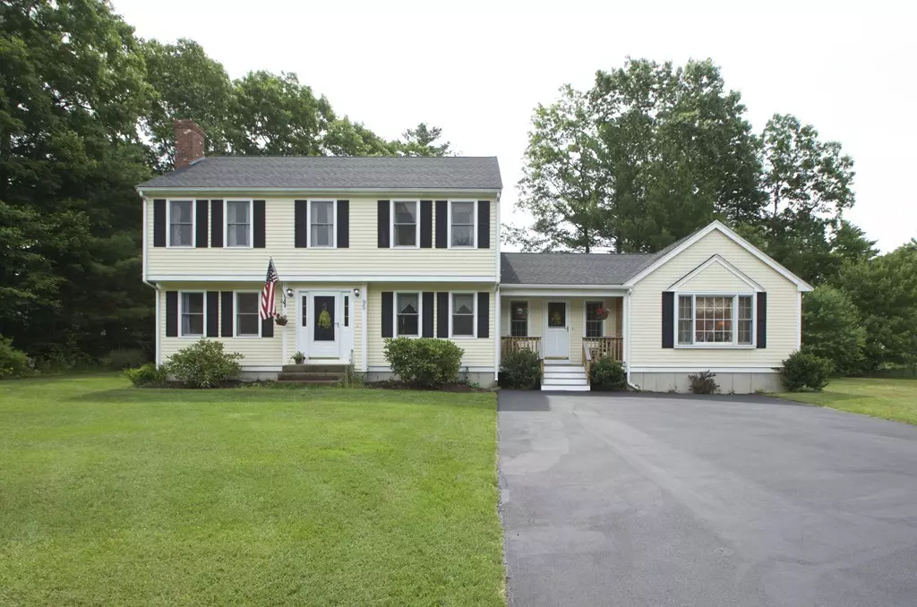 Hanson, MA 02341,95 Woodbrook Ln