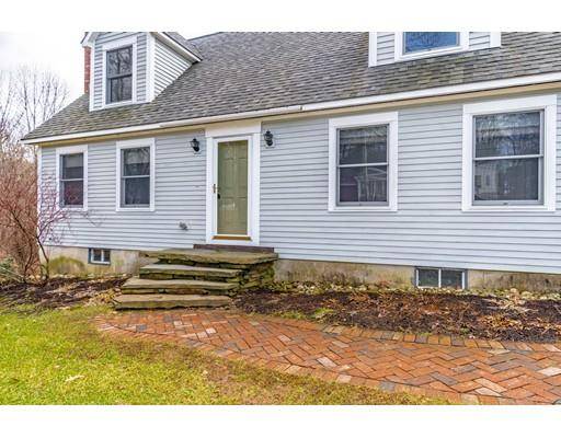 Whately, MA 01093,4 Strippe Road