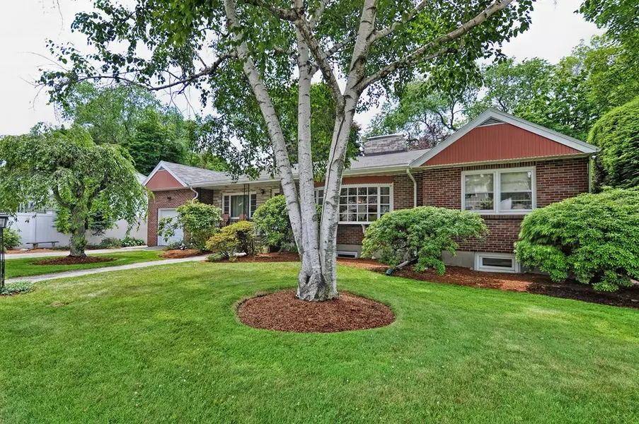 584 Winthrop St, Medford, MA 02155