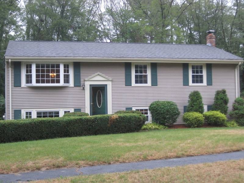 53 Gregory Rd, Holliston, MA 01746