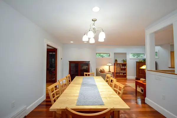 Needham, MA 02492,51 Lawton Rd