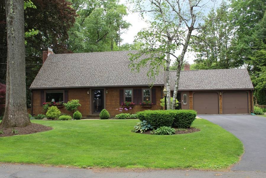 44 Llewellyn, Westfield, MA 01085