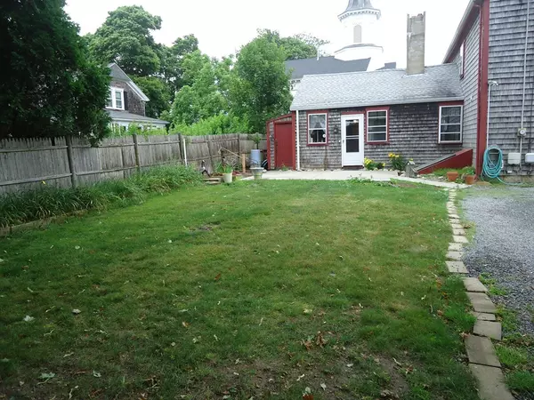 Mattapoisett, MA 02739,5 Fairhaven Rd