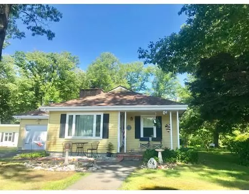 64 State Rd, Whately, MA 01093