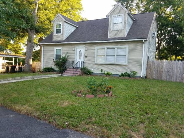 89 Kingman St, Brockton, MA 02302