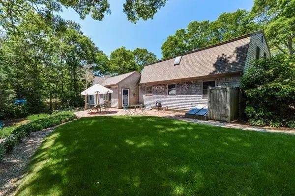 Falmouth, MA 02536,45 Pine Ridge Rd