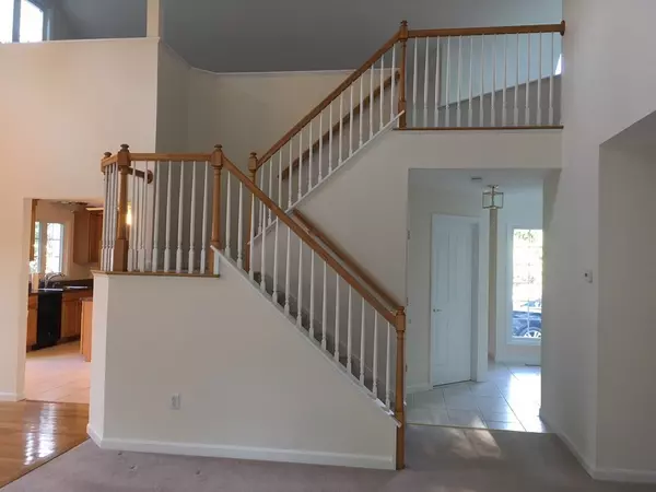 Westborough, MA 01581,12 Gilmore Farm Rd #12