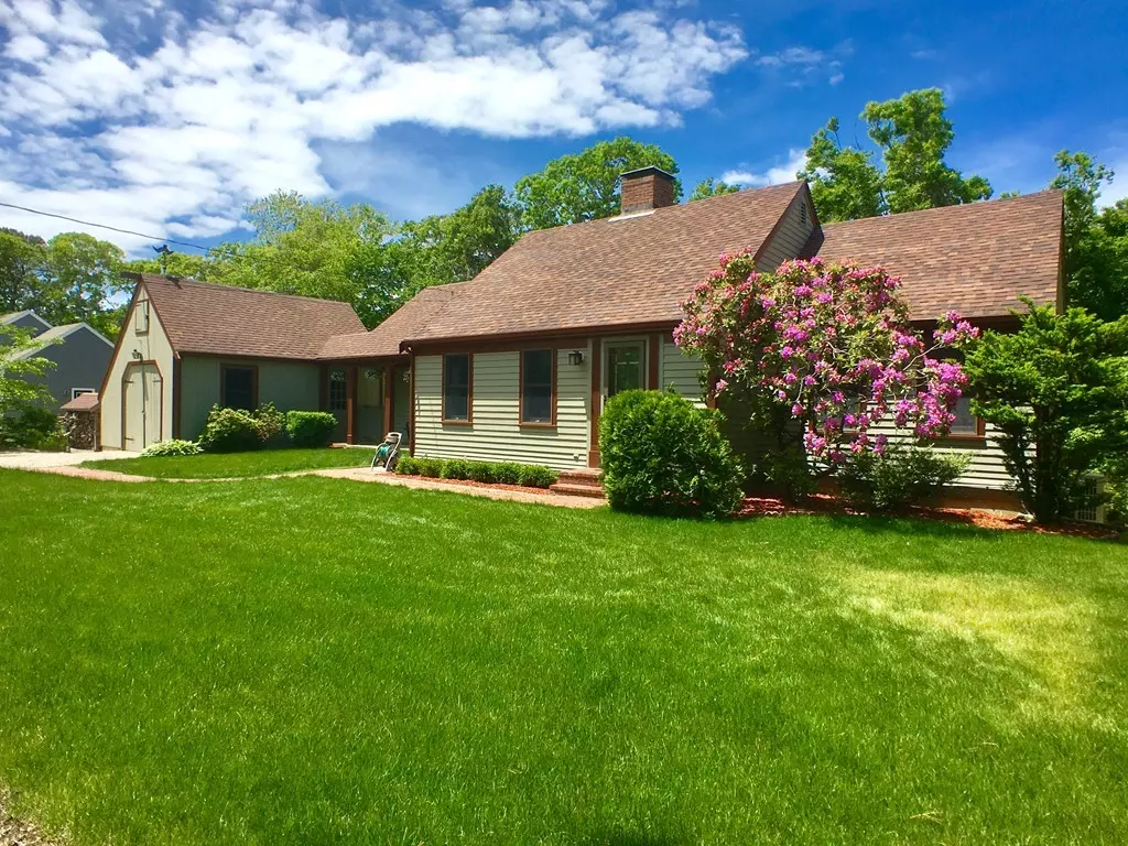 Brewster, MA 02631,322 Greenland Pond