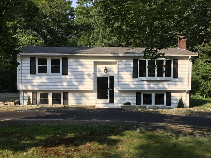 9 Black Brook Rd, Easton, MA 02375