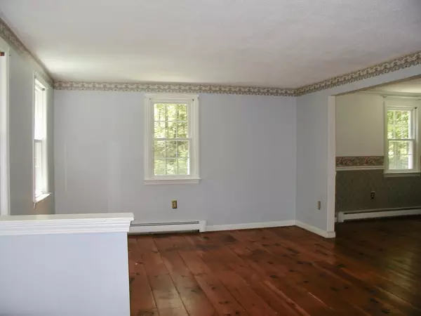 Marshfield, MA 02050,196 Old Mount Skirgo Rd