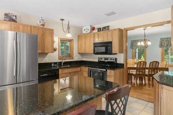 Sturbridge, MA 01566,464 Leadmine Rd