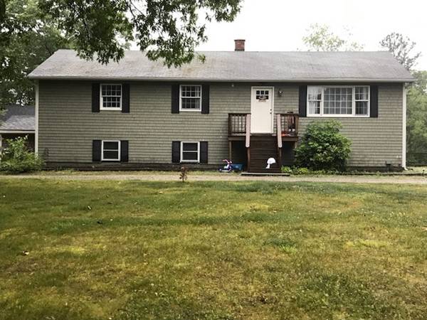 68 Bullock Rd, Freetown, MA 02717