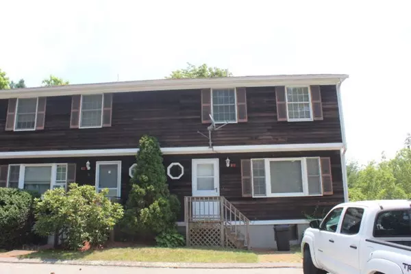 27 3rd St #6, Taunton, MA 02780